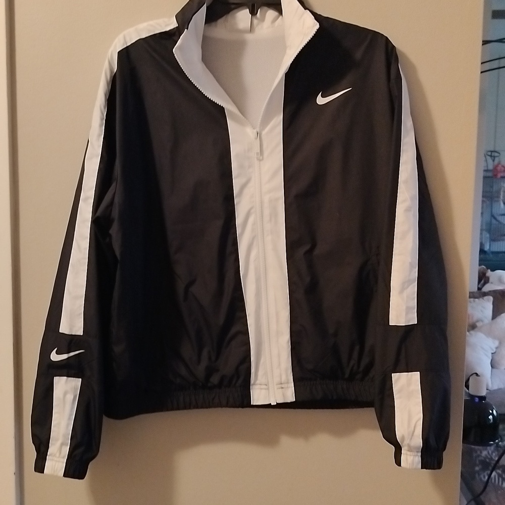 Nike Windbreaker Medium